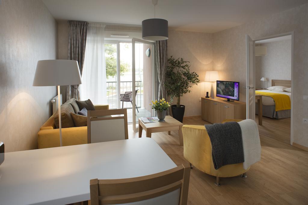 Domitys Le Parc Balsan Aparthotel Châteauroux Szoba fotó